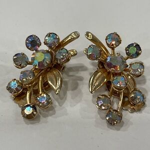 Vintage Gold Tone Aurora Borealis Stones Flower Clip On Earrings  Motif Cluster
